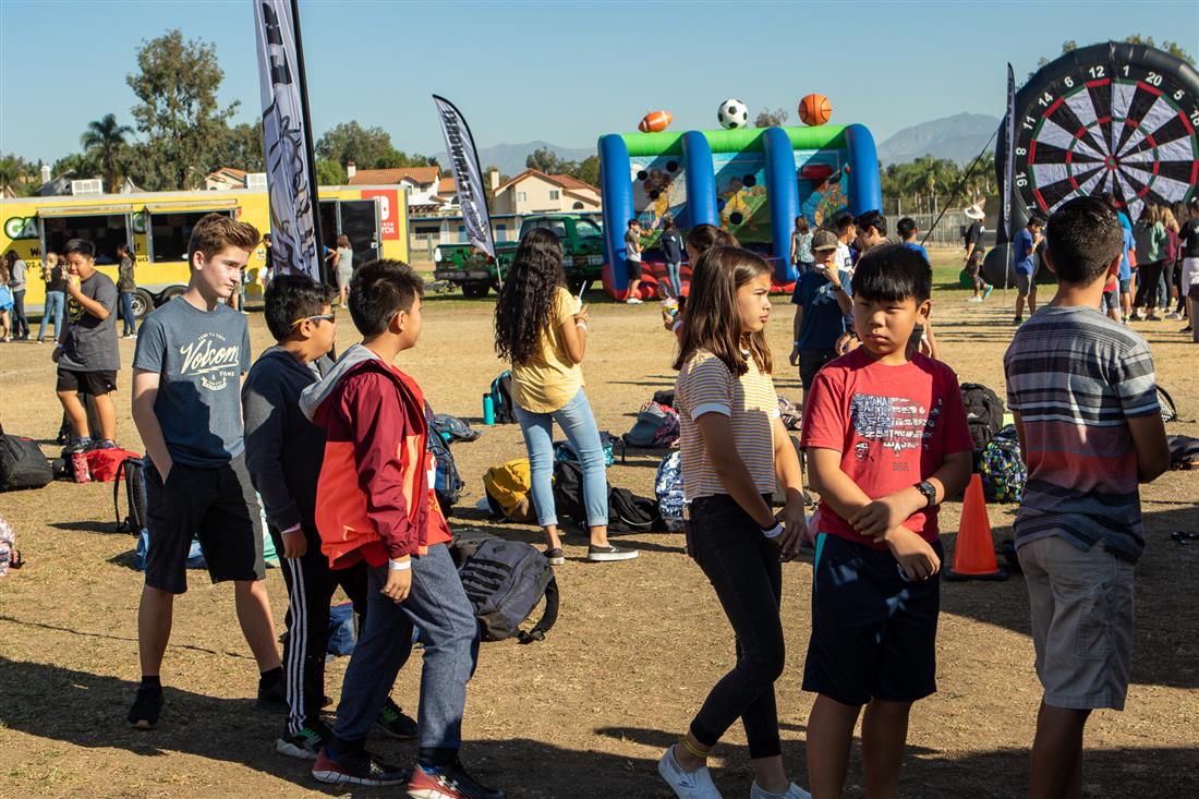 Canyon Hills Junior High / Homepage