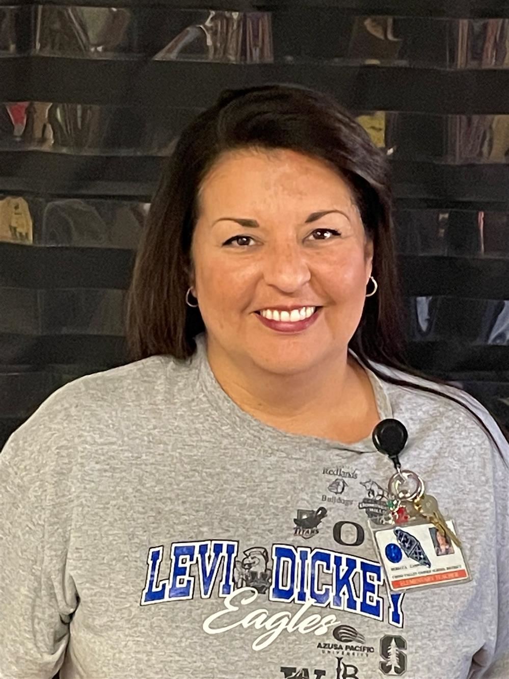 Mrs. Campos without a mask.